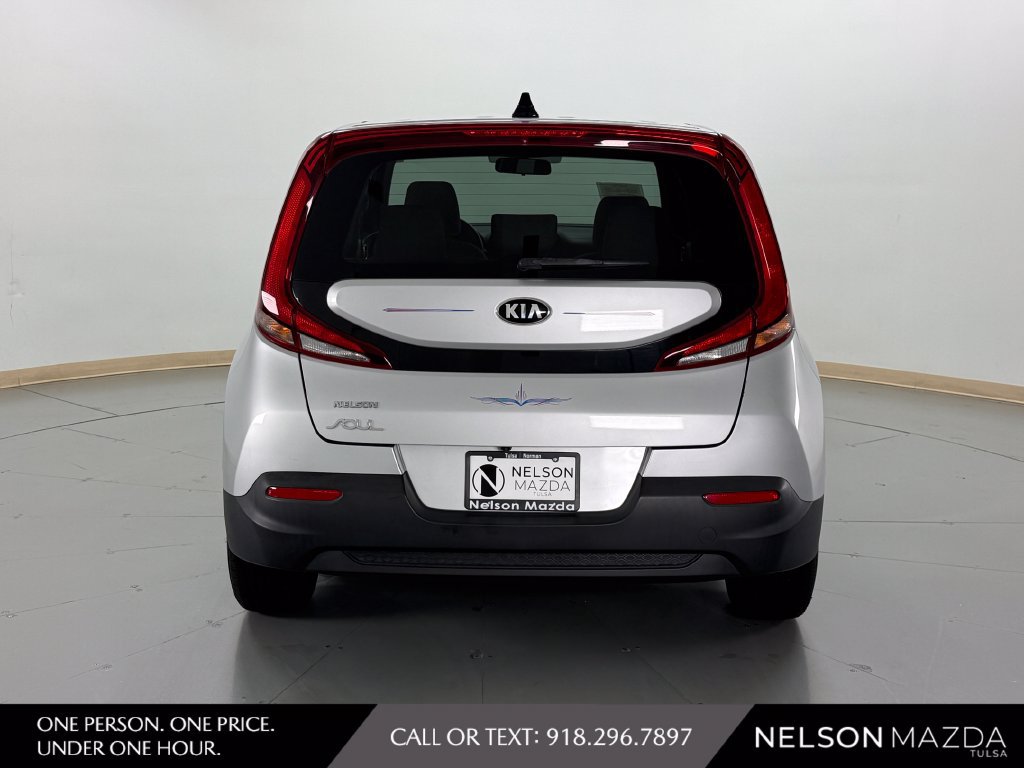 Used 2020 Kia Soul LX FWD image 7