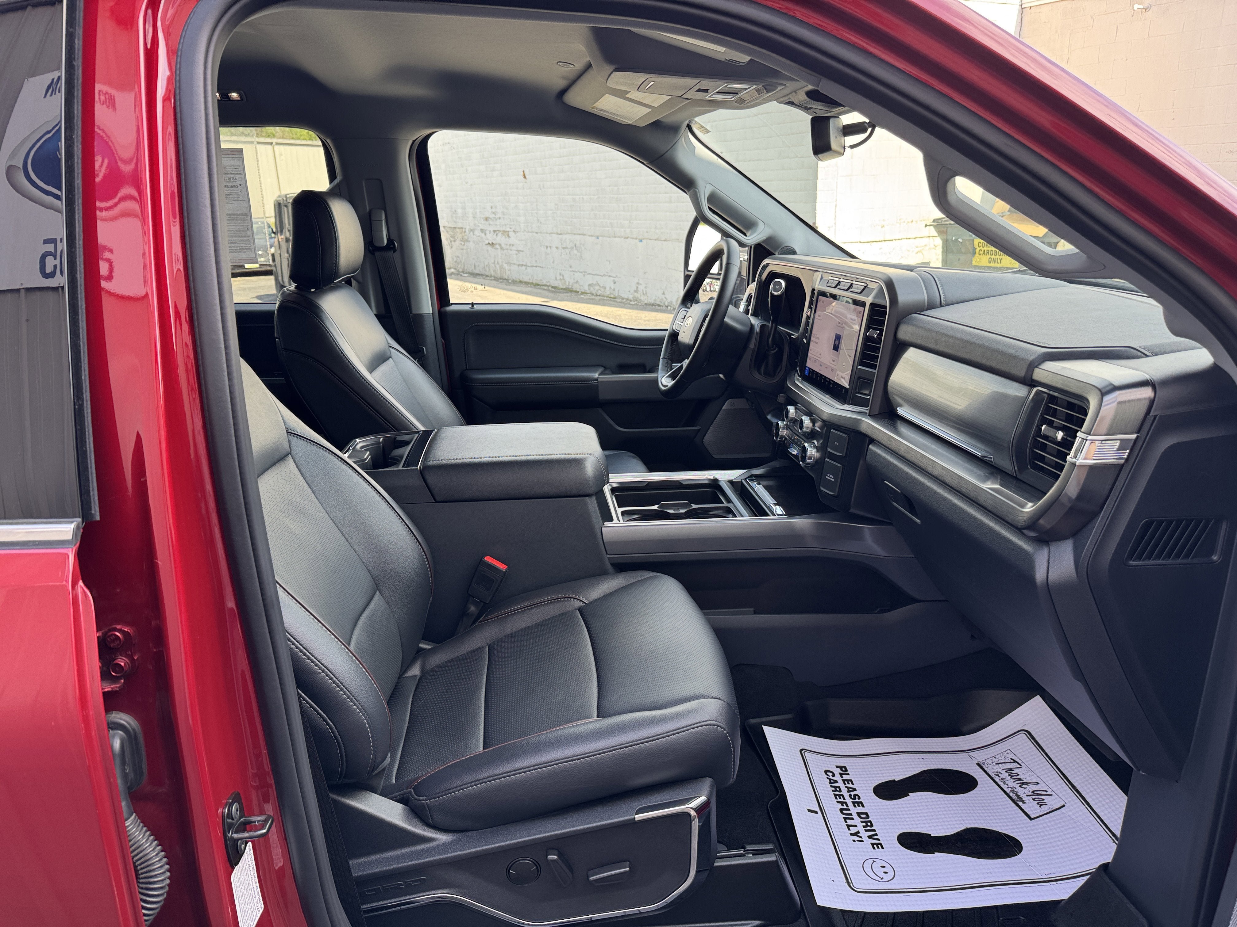 Used 2024 Ford F350 Lariat w/ Chrome Package AWD/4WD image 29