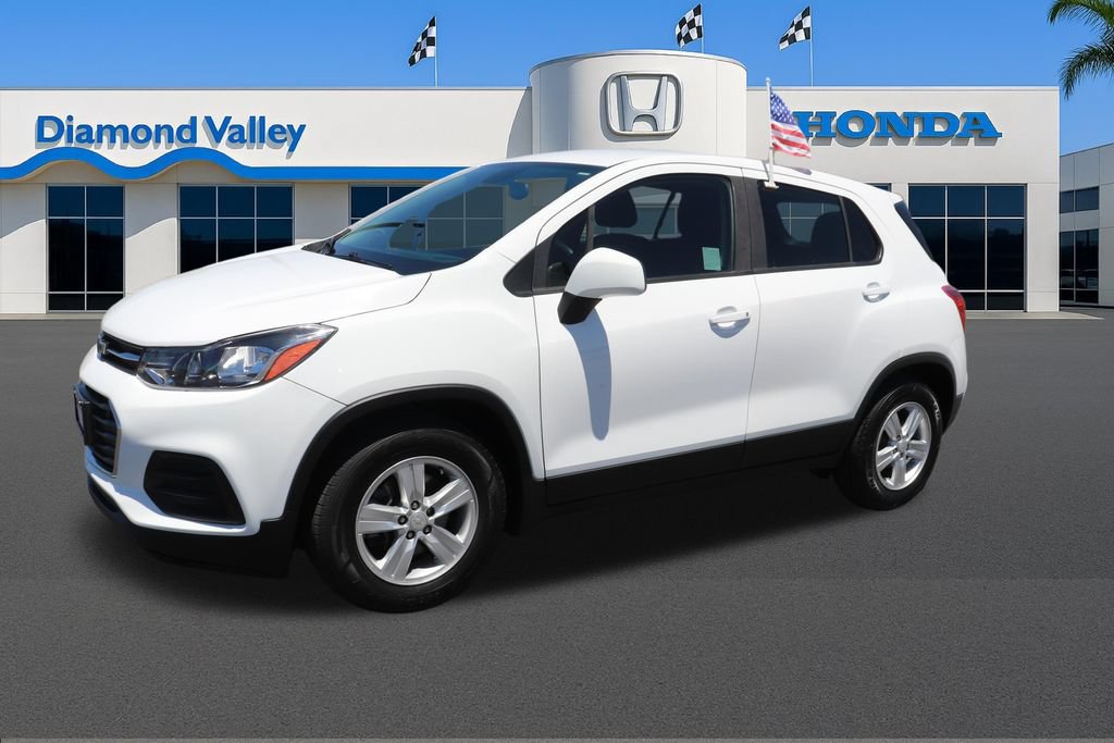 Used 2020 Chevrolet Trax LS FWD image 3