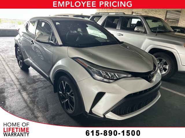 Used 2022 Toyota C-HR XLE FWD image 1