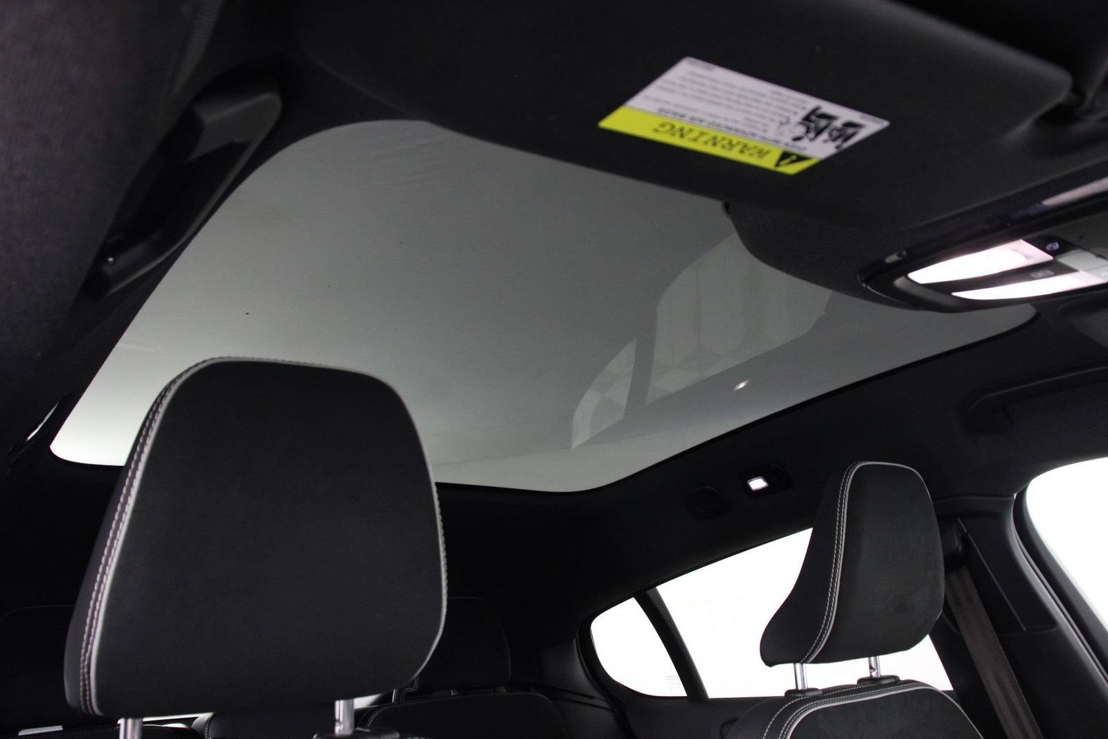 Certified 2023 Volvo C40 P8 Recharge Ultimate w/ Protection Package Premier AWD/4WD image 23