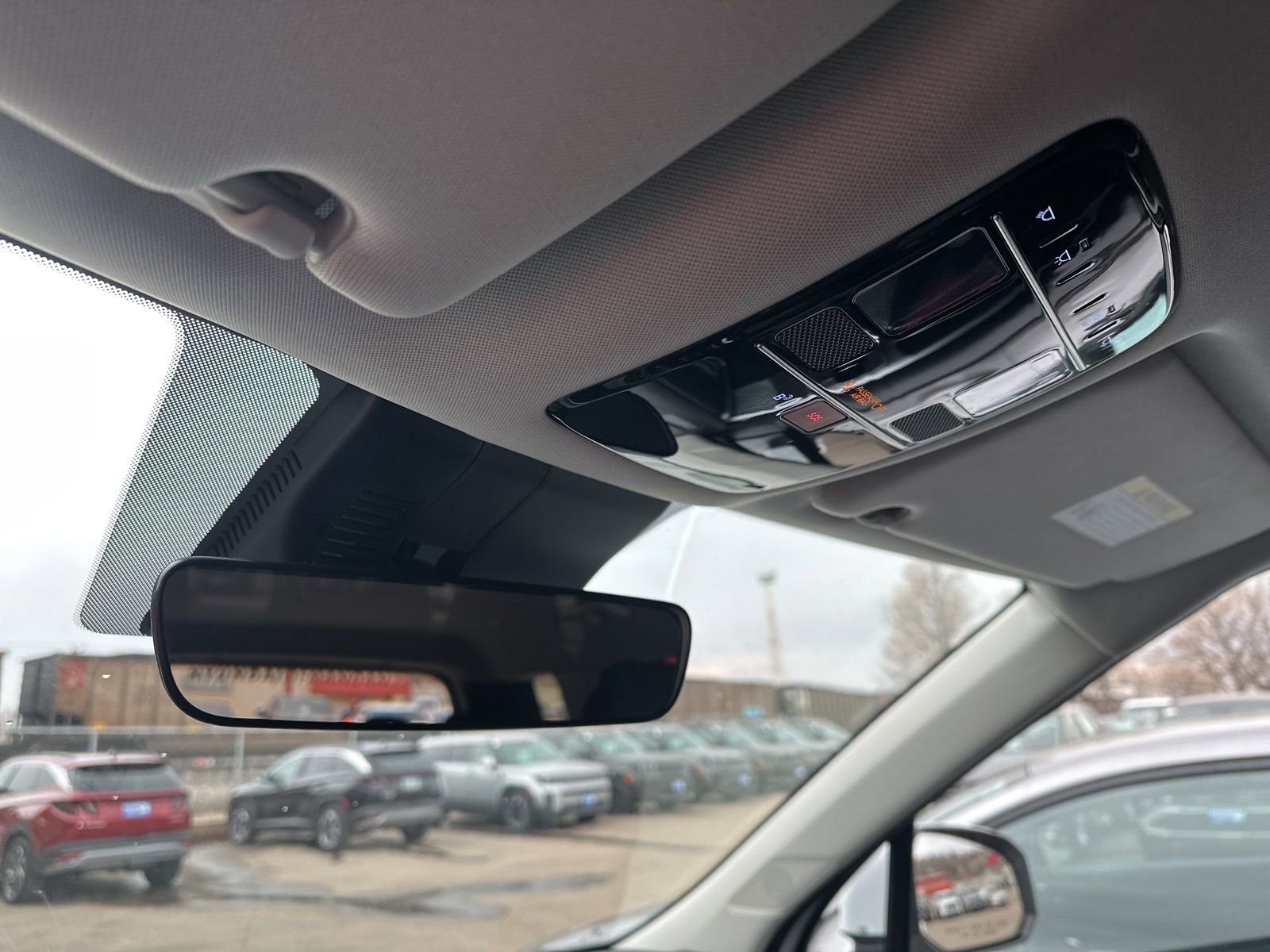 Used 2025 Hyundai Santa Fe SE image 64