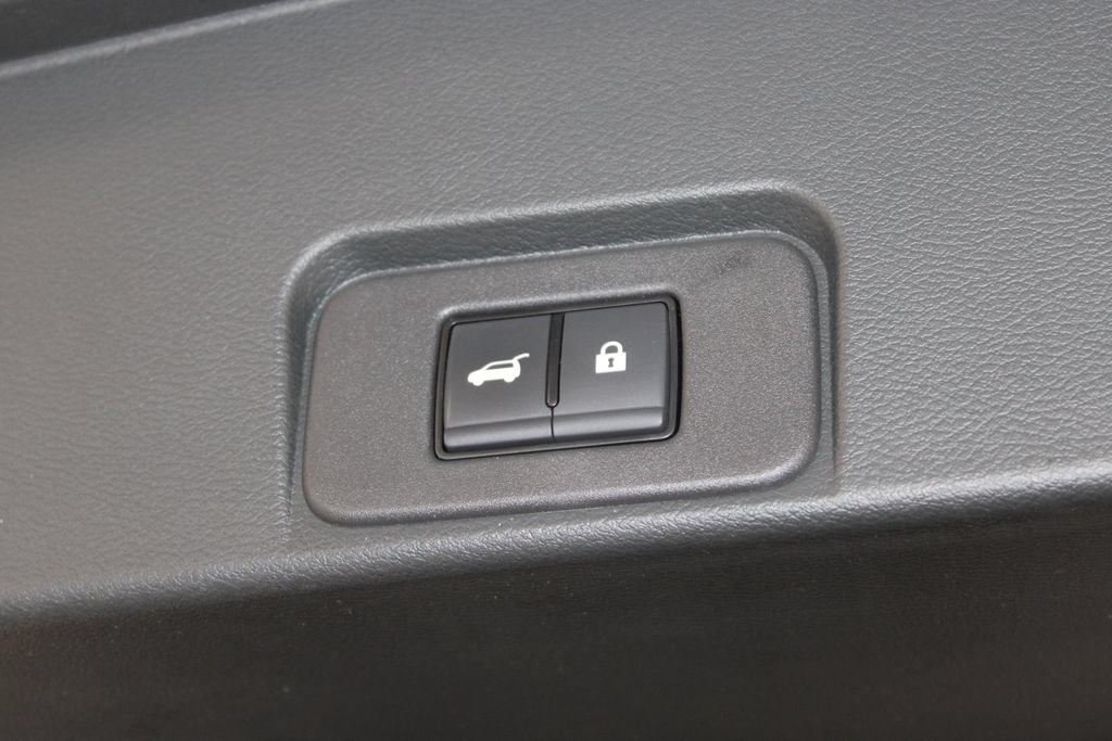 Used 2024 Nissan Rogue SL FWD image 16