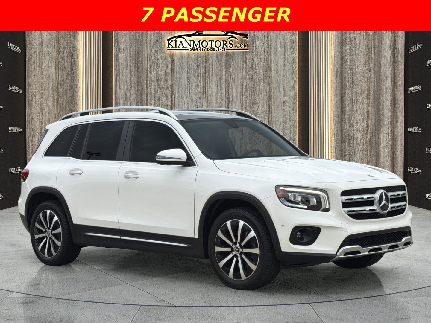 Used 2021 Mercedes-Benz GLB 250 4MATIC image 1