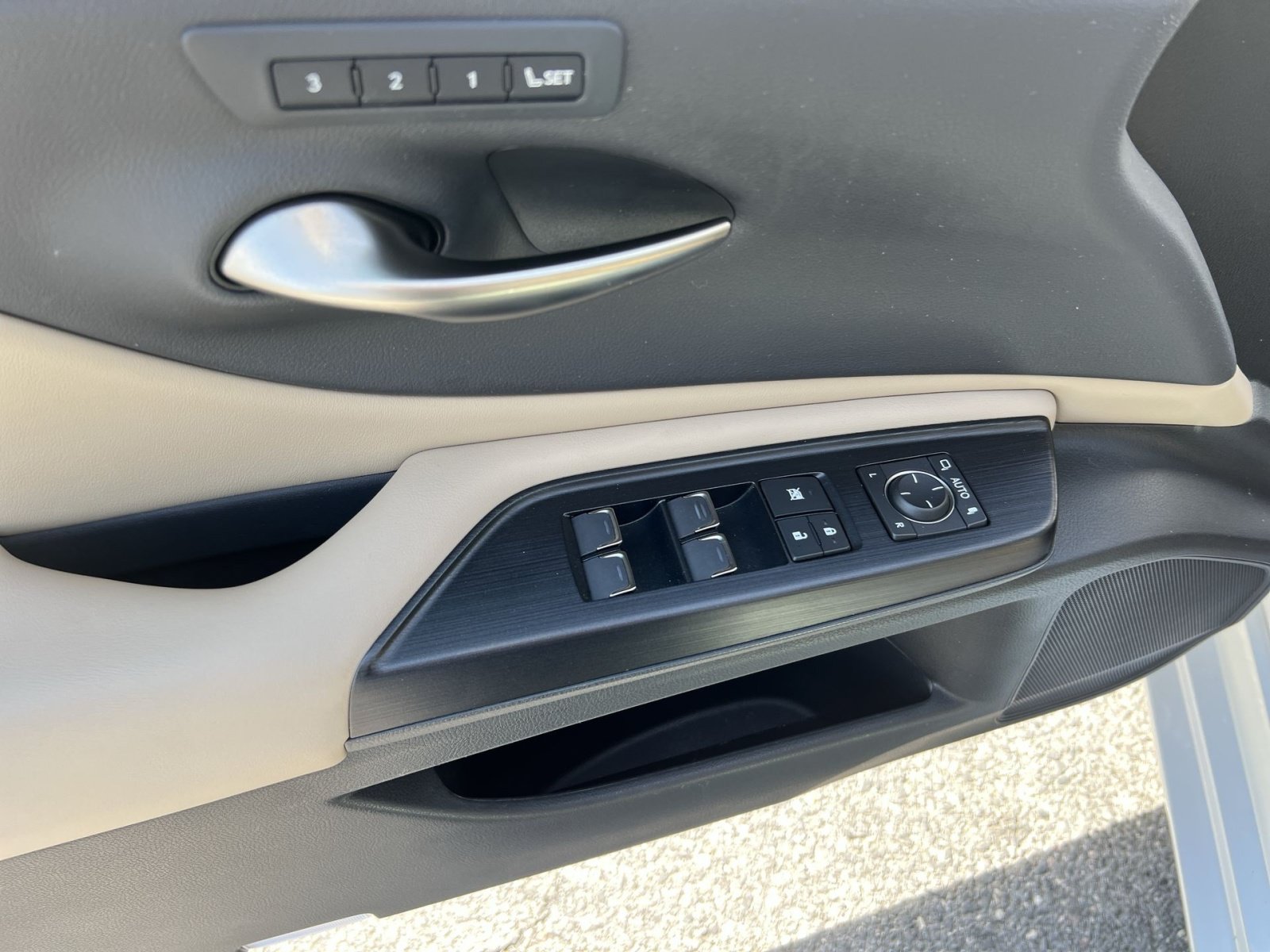 Used 2021 Lexus ES 350 w/ Premium Package FWD image 15