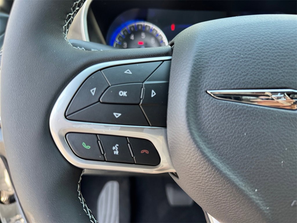 New 2026 Chrysler Pacifica Select image 20