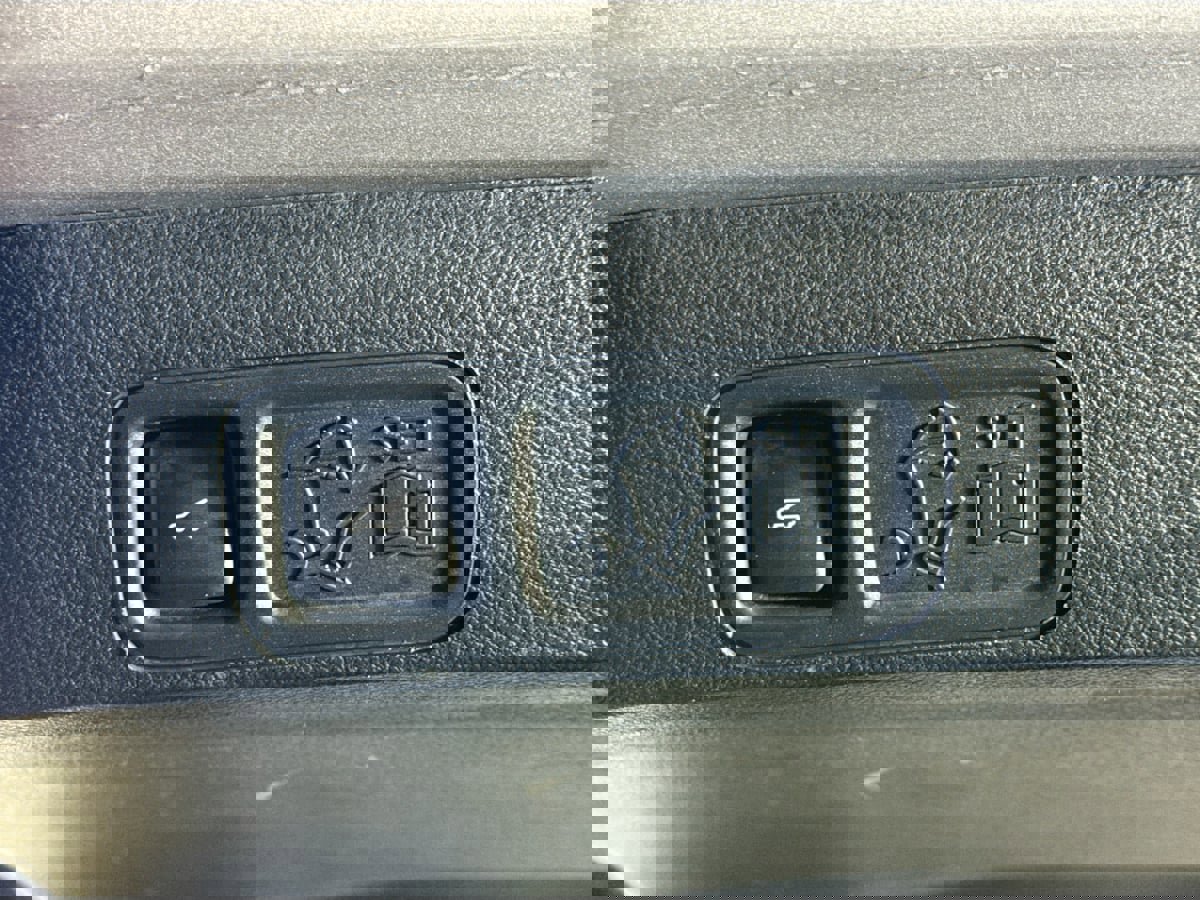 Used 2021 Ford Expedition Max Limited image 34