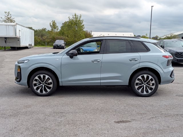 New 2026 Audi Q3 quattro 2.0T AWD/4WD image 3