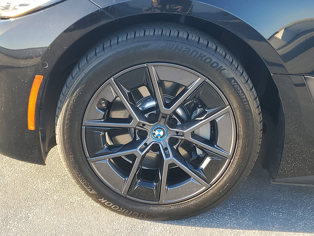Used 2024 BMW i4 eDrive35 w/ Convenience Package RWD image 5