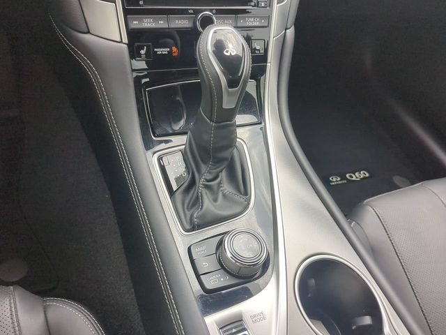 Used 2021 INFINITI Q60 3.0t Luxe w/ Essential Package AWD/4WD image 16