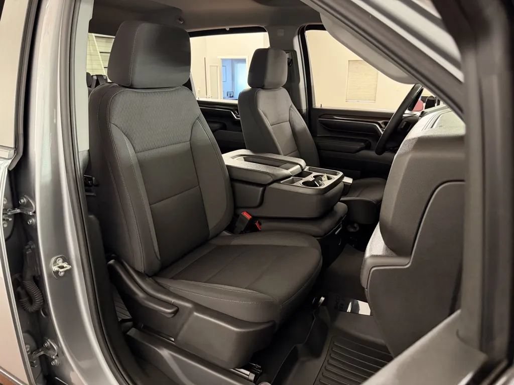 Used 2024 Chevrolet Silverado 2500 LT w/ Convenience Package AWD/4WD image 36