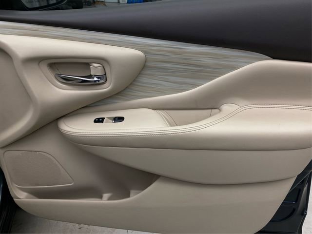 Used 2018 Nissan Murano Platinum w/ Cargo Package FWD image 27