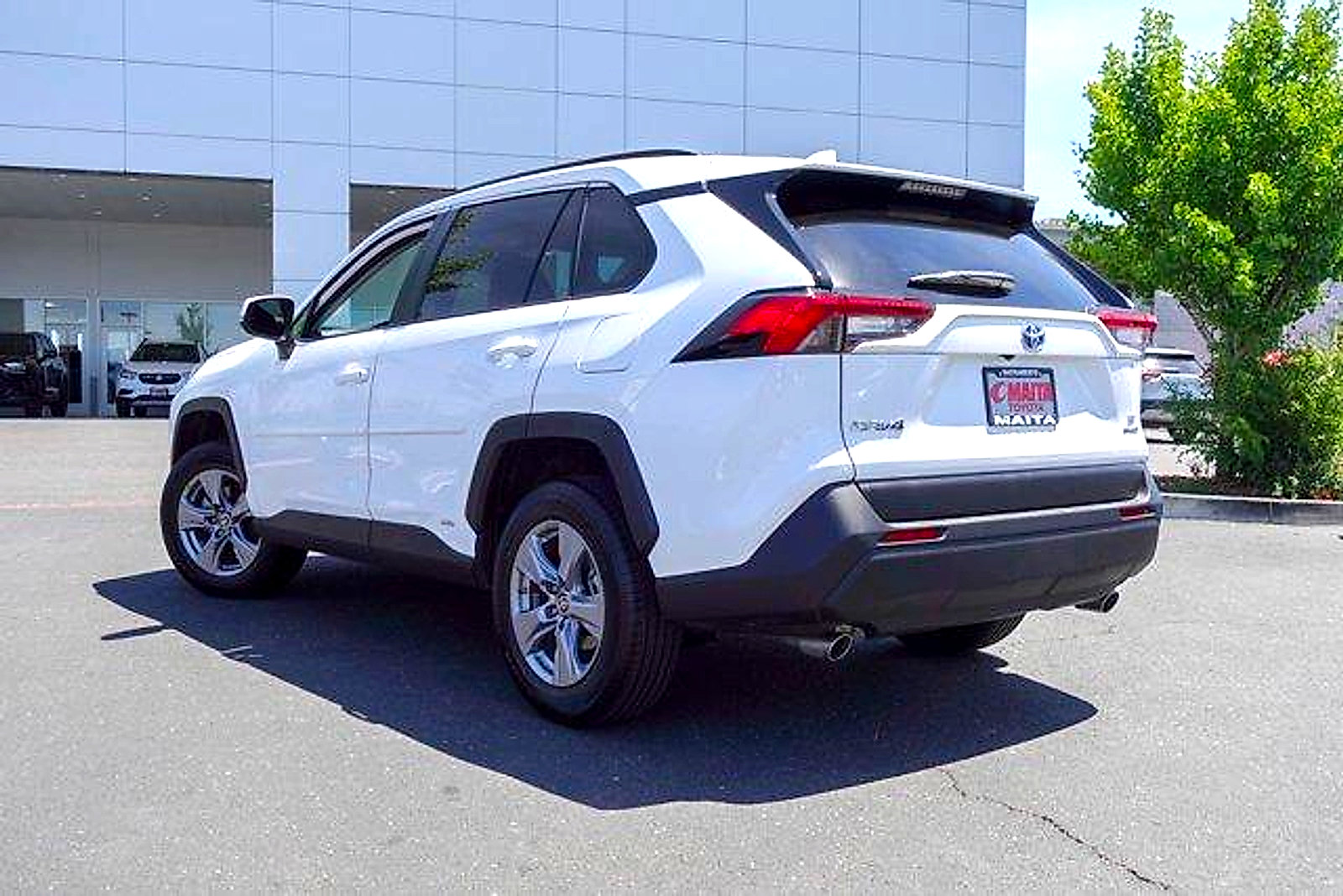 Certified 2024 Toyota RAV4 LE AWD/4WD image 7