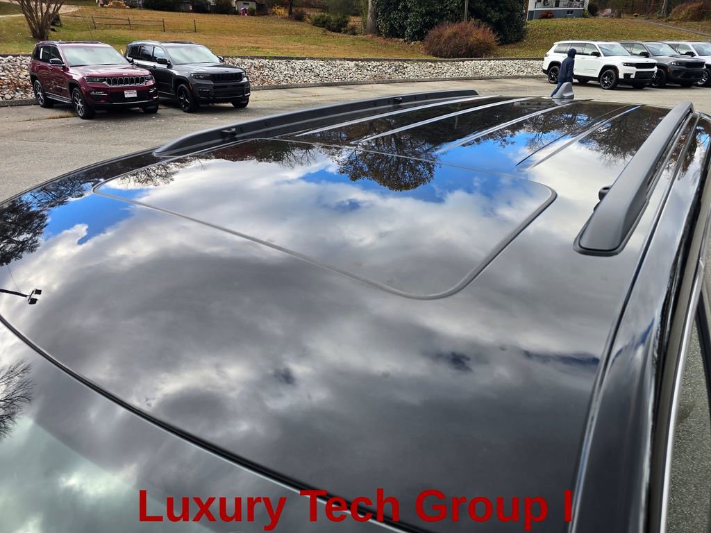 New 2025 Jeep Grand Cherokee L Laredo w/ Luxury Tech Group I image 22