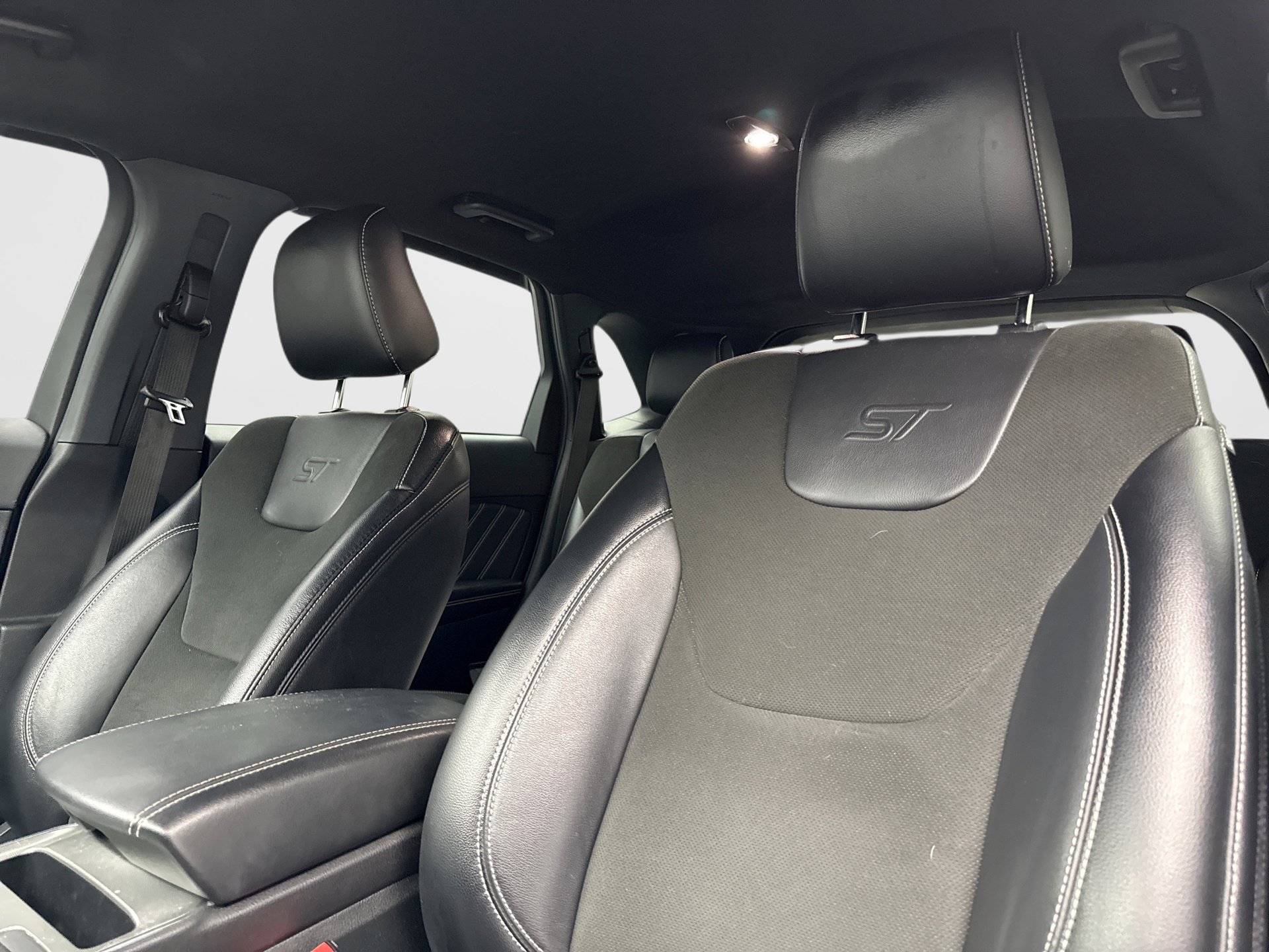 Used 2022 Ford Edge ST AWD/4WD image 9