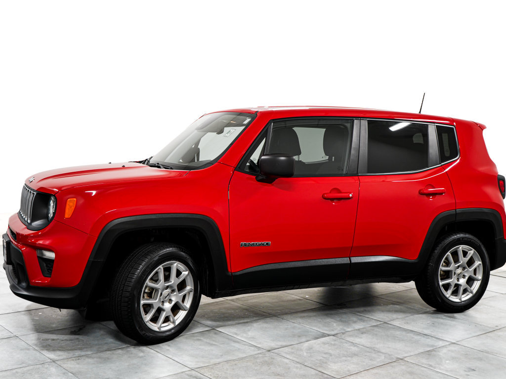 Certified 2023 Jeep Renegade Latitude AWD/4WD image 4