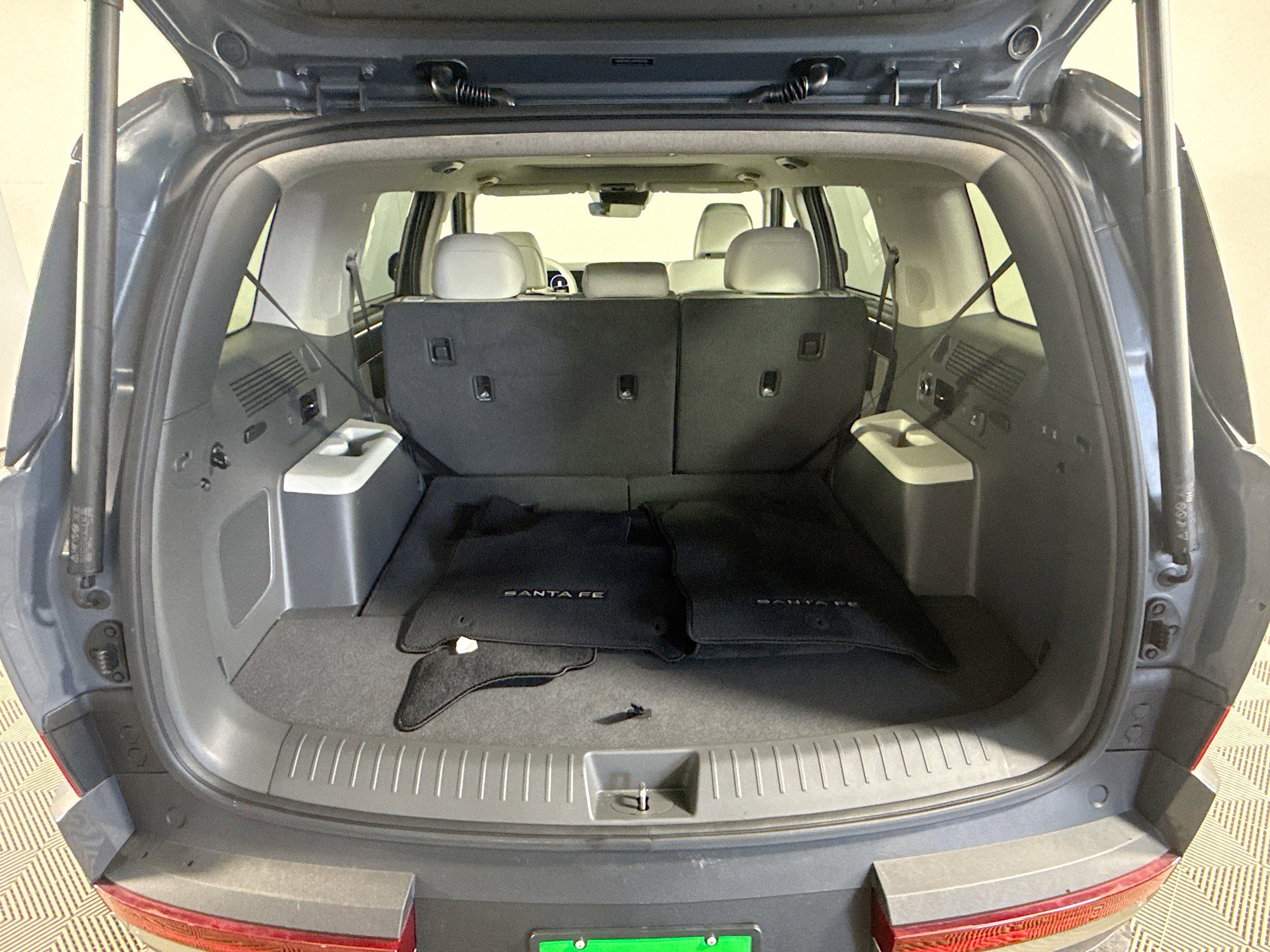 Used 2024 Hyundai Santa Fe Limited image 34