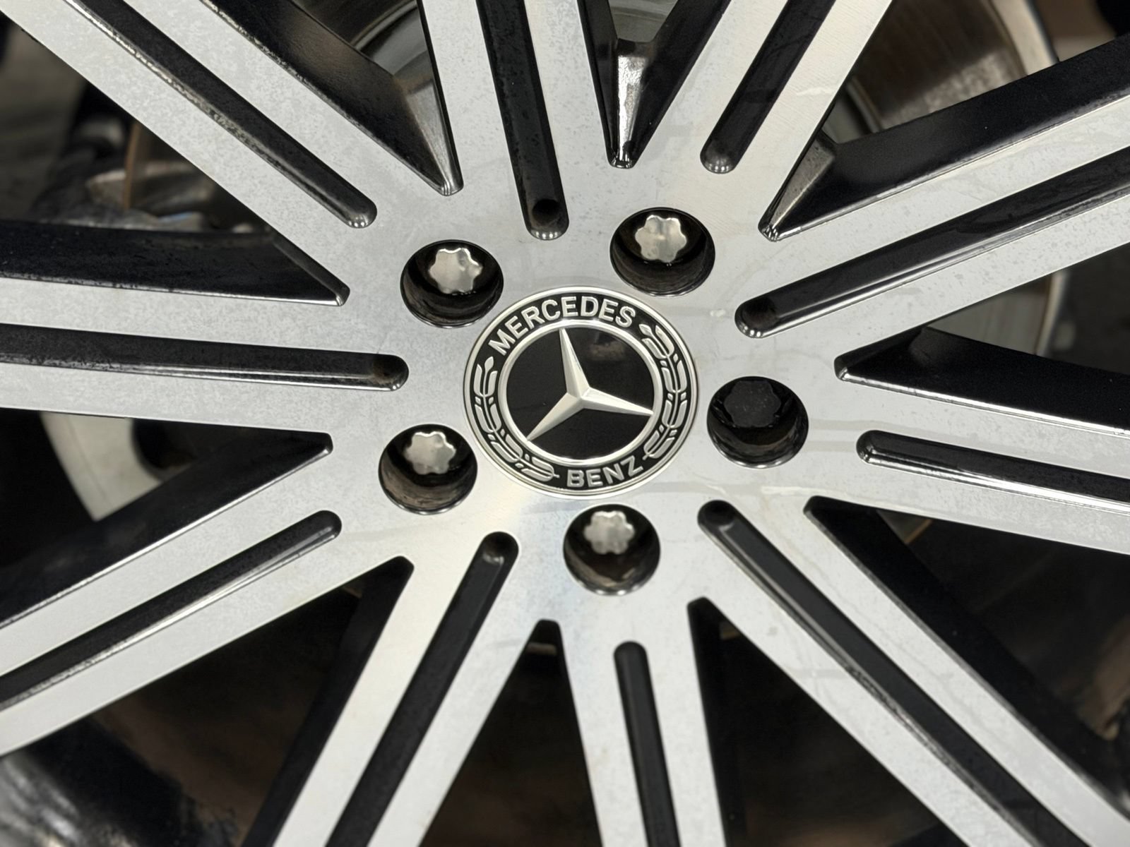 Used 2024 Mercedes-Benz GLE 350 4MATIC image 18