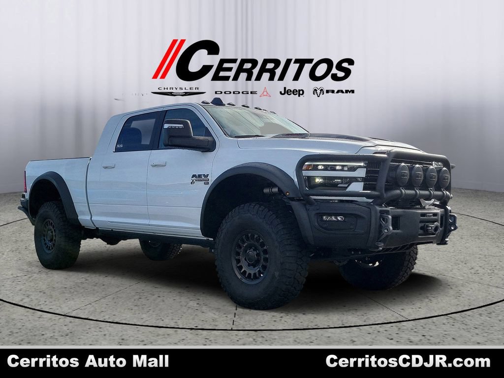 Used 2025 RAM 2500 Laramie AWD/4WD image 1