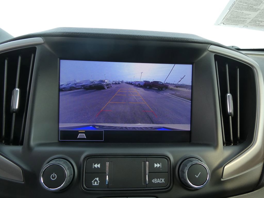 Used 2023 GMC Terrain AT4 w/ Infotainment Package II image 3