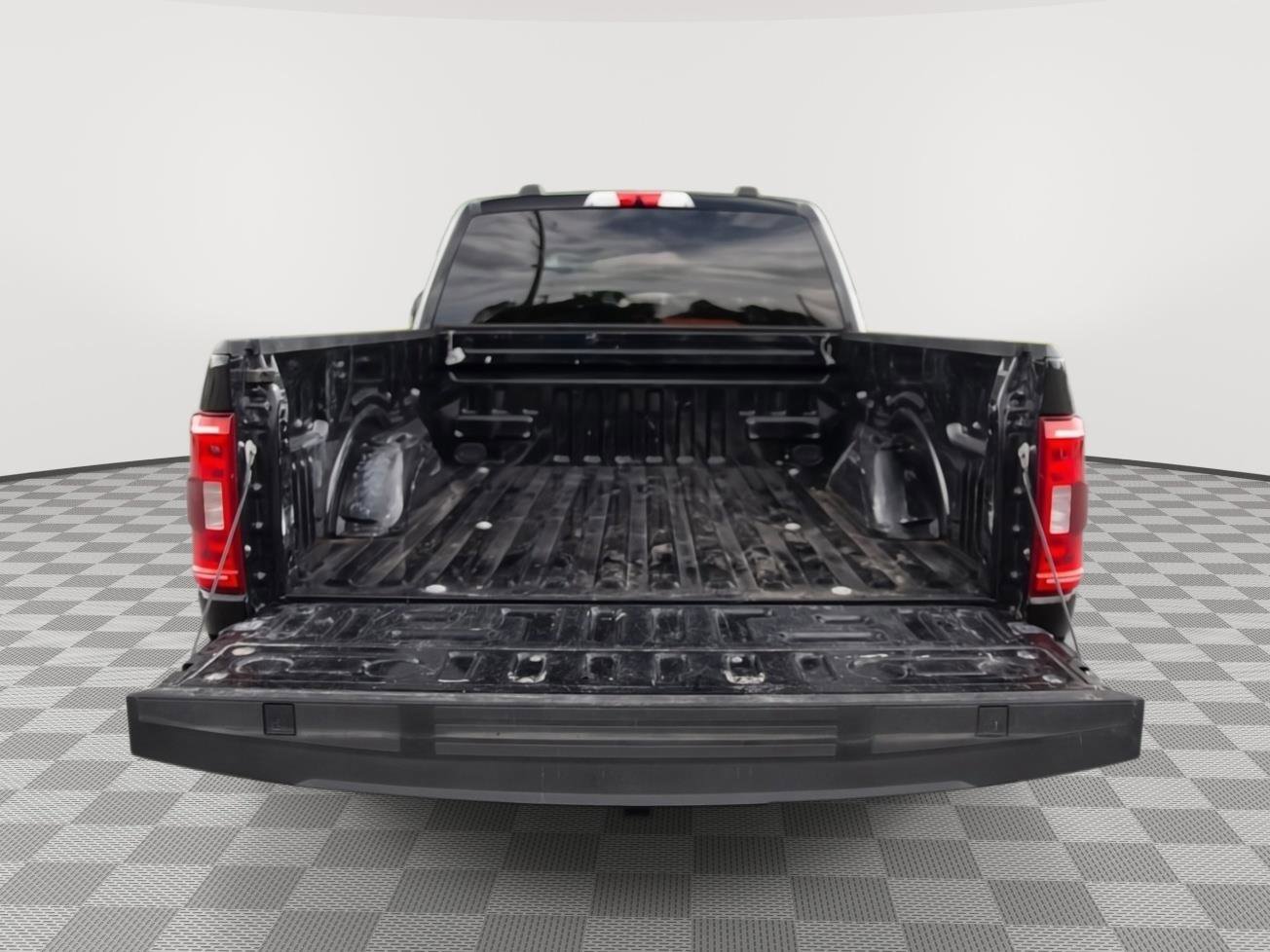 Used 2022 Ford F150 XLT w/ Equipment Group 301A Mid image 15