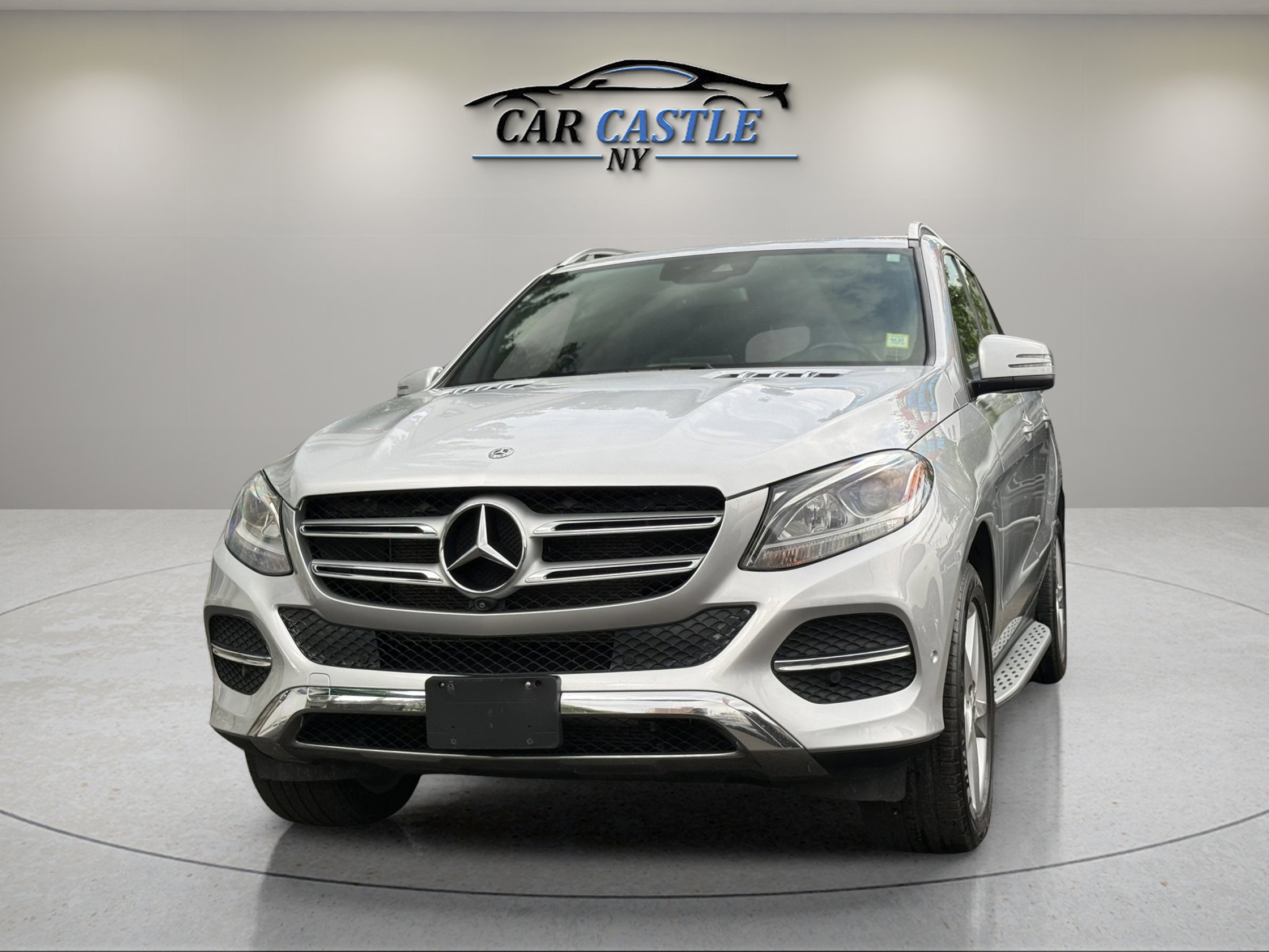 Used 2019 Mercedes-Benz GLE 400 4MATIC w/ Premium 1 Package image 3