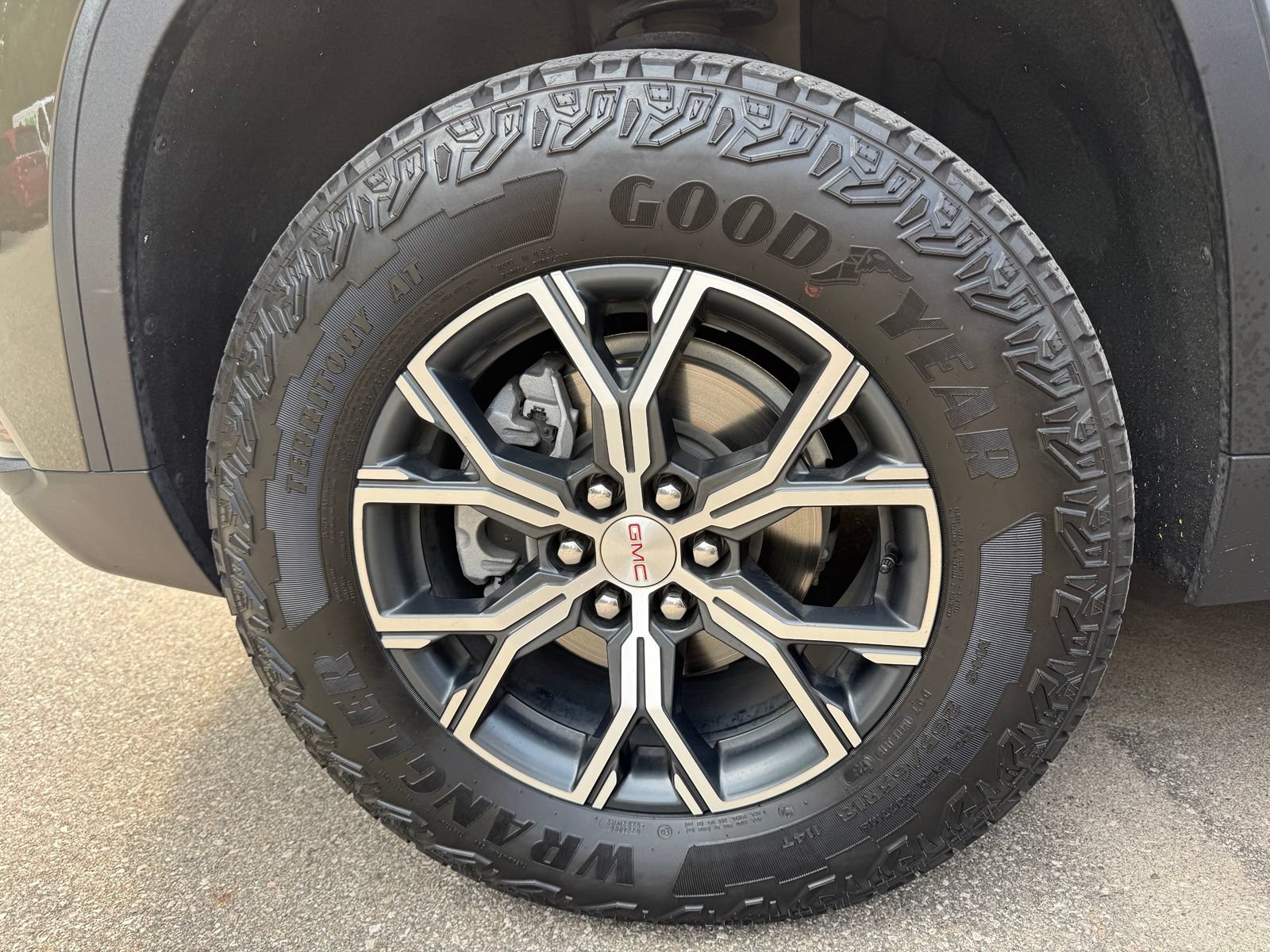 Used 2024 GMC Acadia AT4 w/ LPO, Floor Liner Package AWD/4WD image 7