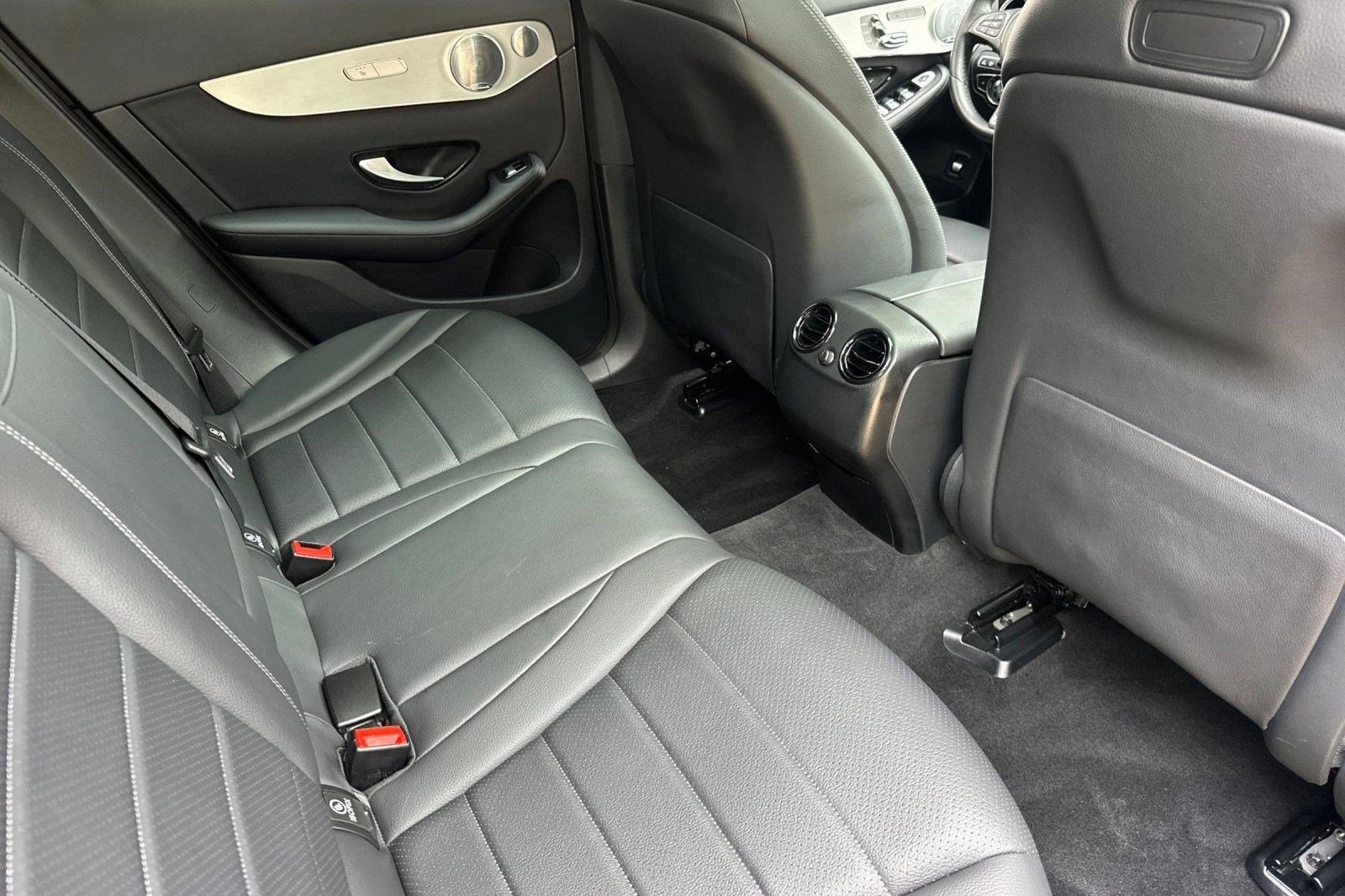 Used 2019 Mercedes-Benz GLC 300 4MATIC image 31