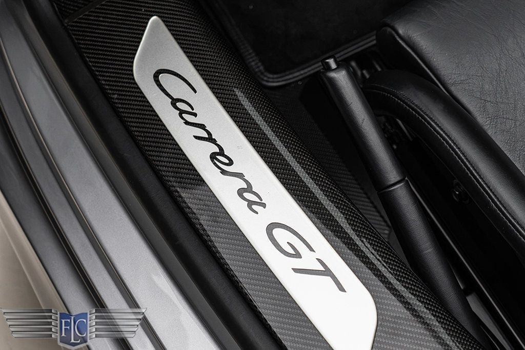 Used 2005 Porsche Carrera GT RWD image 13