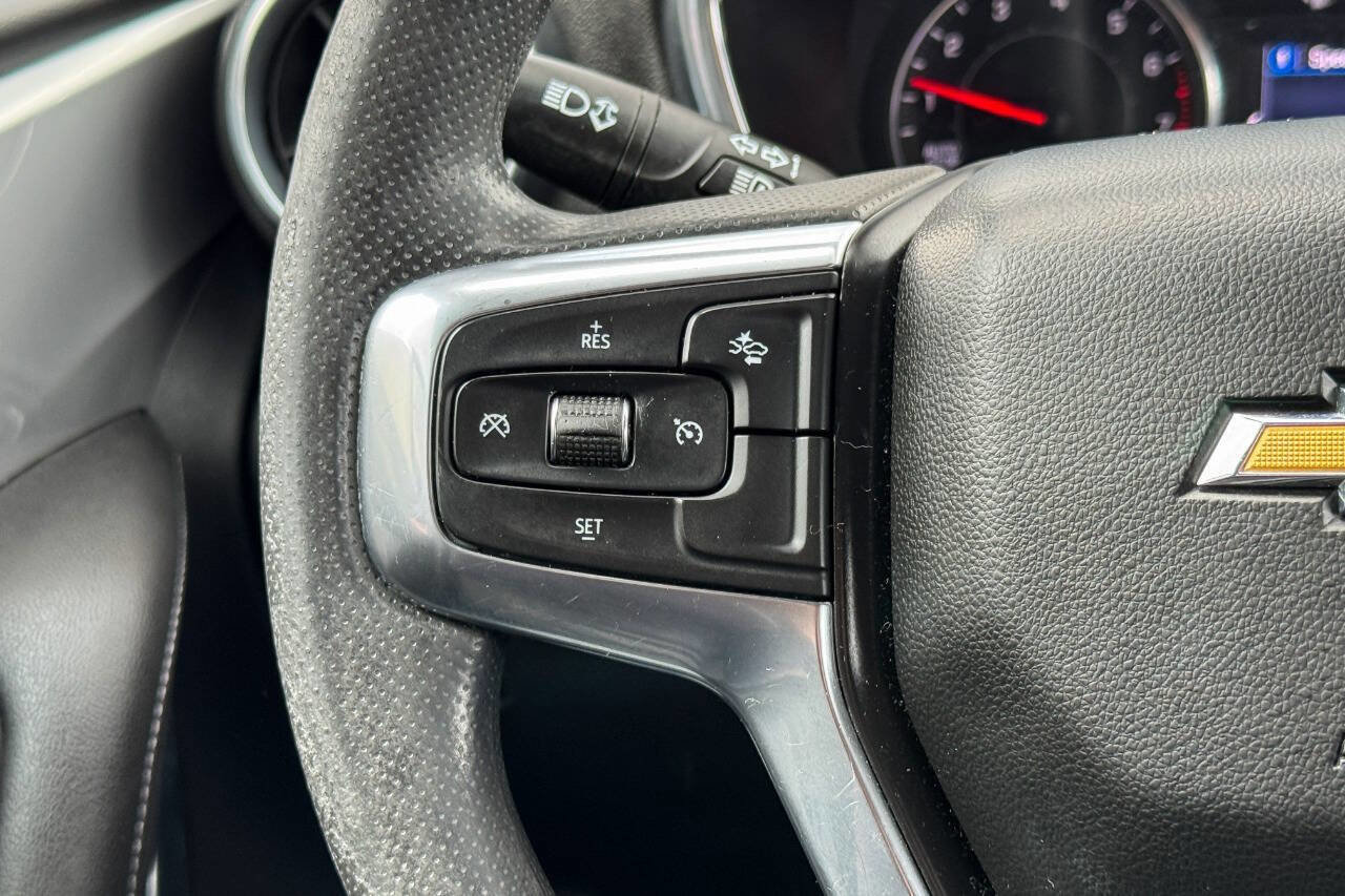 Used 2021 Chevrolet Blazer LT w/ LPO, Black Accent Package FWD image 25