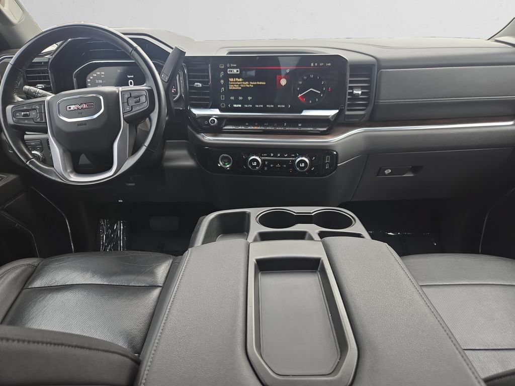 Used 2024 GMC Sierra 1500 SLT AWD/4WD image 11