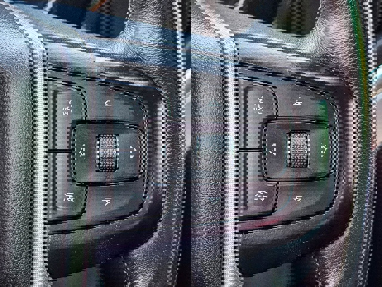 Used 2021 GMC Sierra 1500 SLT image 29