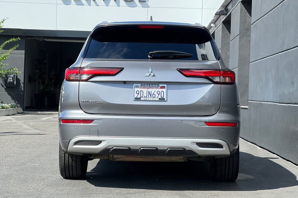 Used 2022 Mitsubishi Outlander SEL image 7