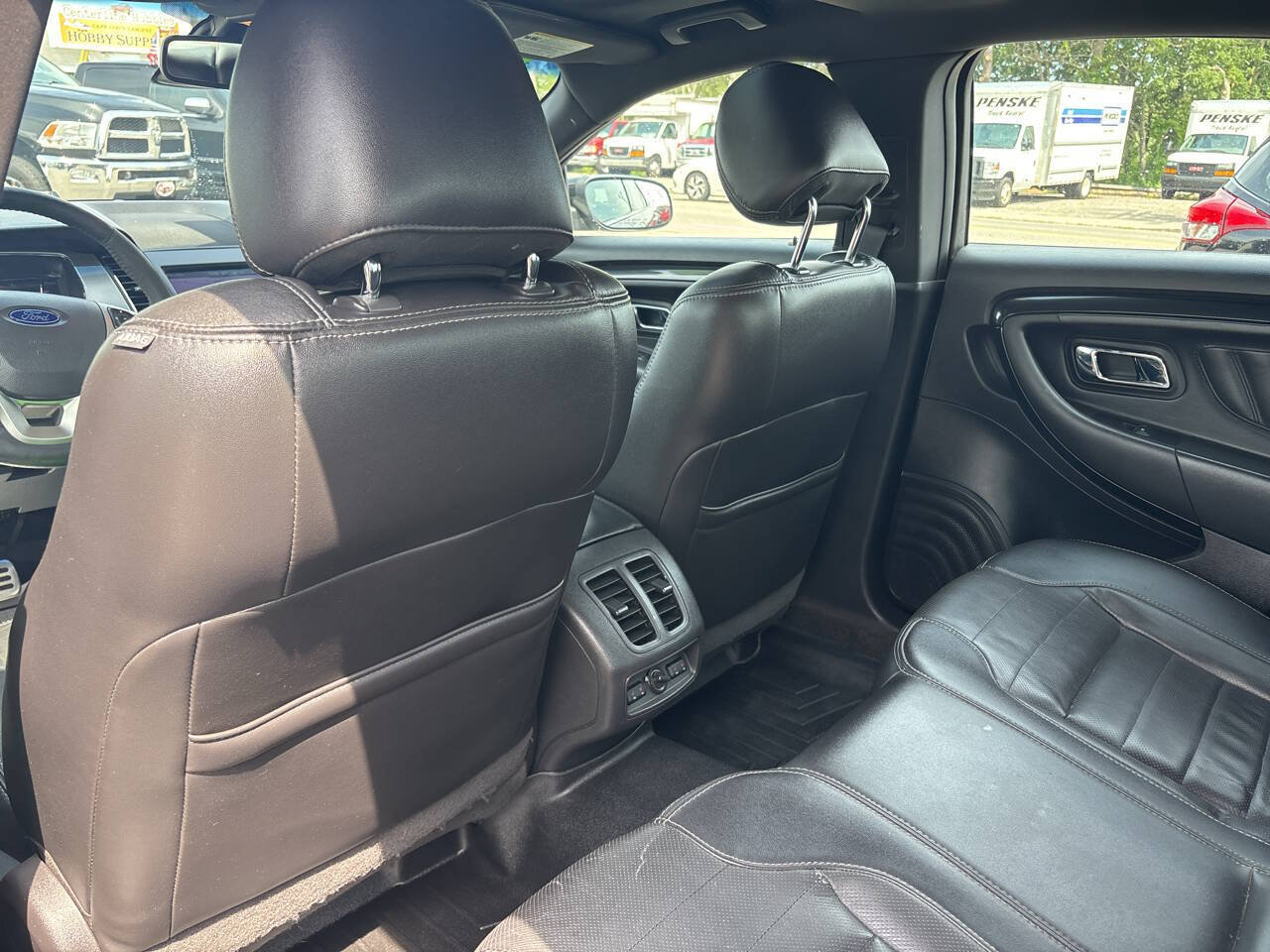 Used 2013 Ford Taurus SHO AWD/4WD image 19