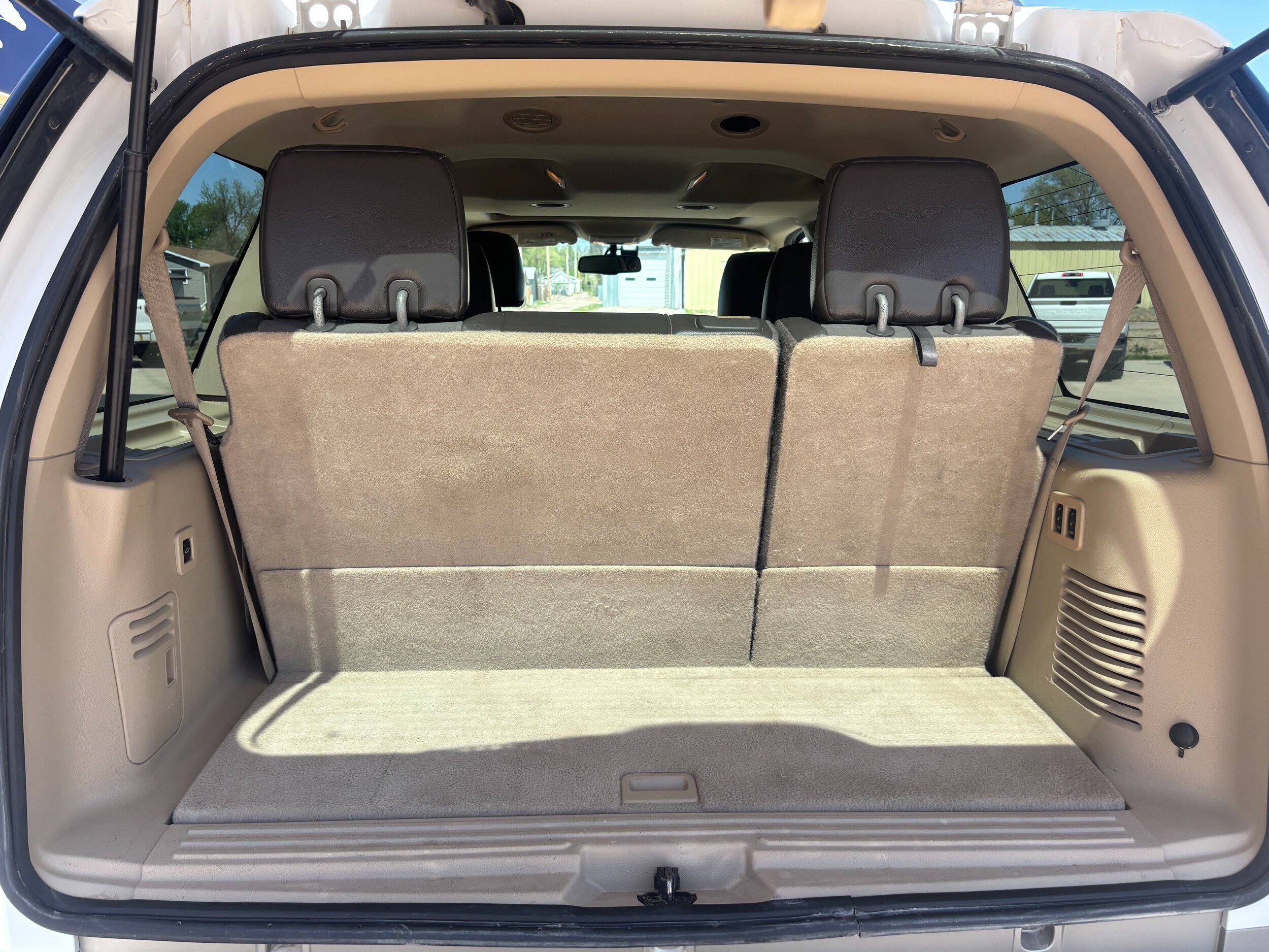 Used 2009 Ford Expedition Eddie Bauer AWD/4WD image 5