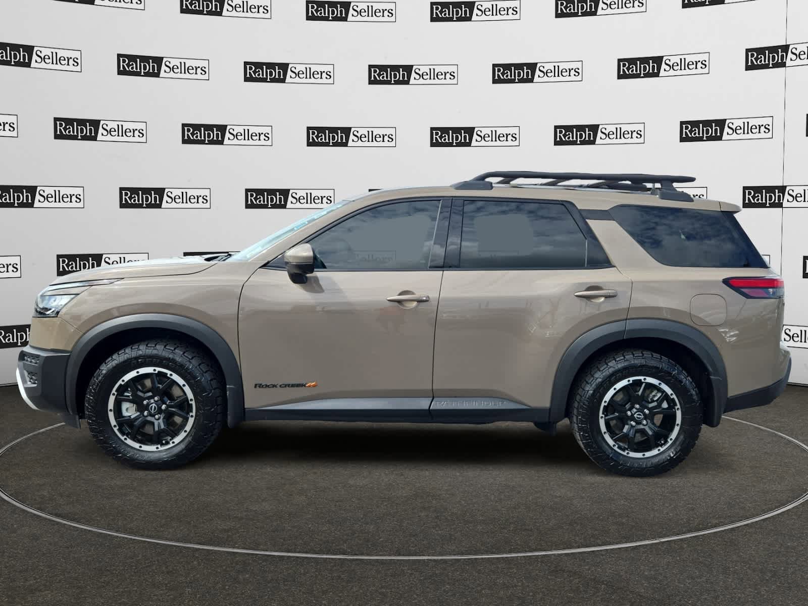 Used 2025 Nissan Pathfinder Rock Creek AWD/4WD image 3