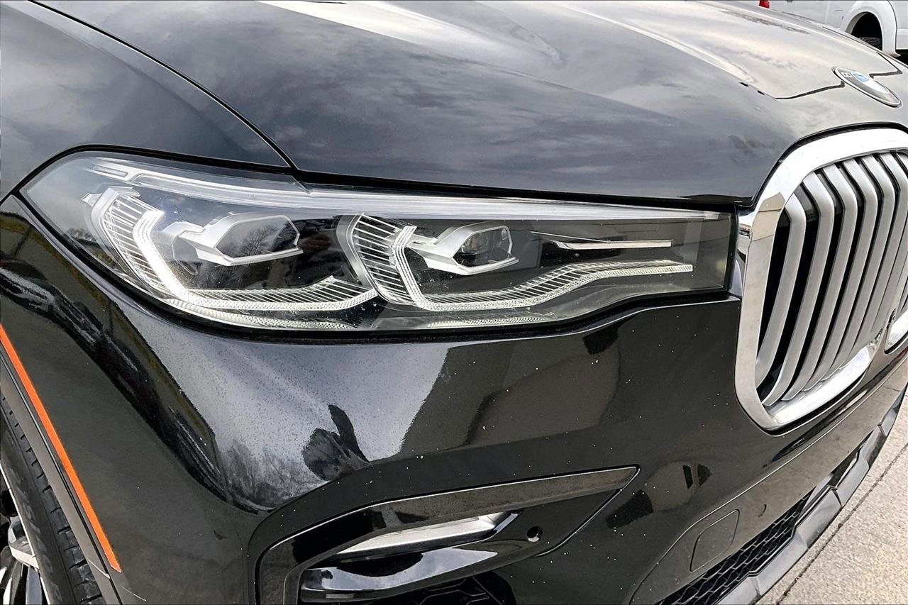 Used 2019 BMW X7 xDrive50i w/ M Sport Package image 31