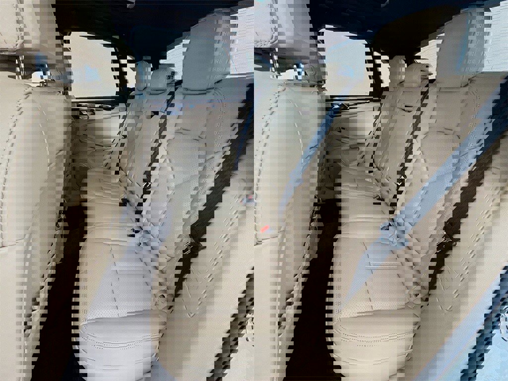 New 2026 Porsche Macan S image 25