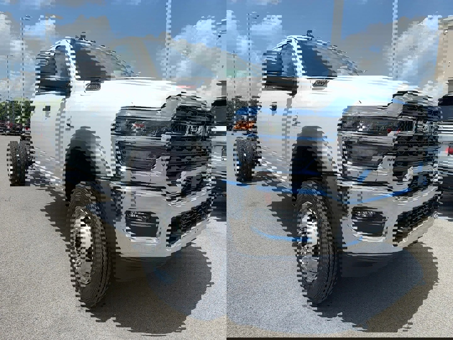 New 2025 RAM 5500 4x4 Crew Cab image 3