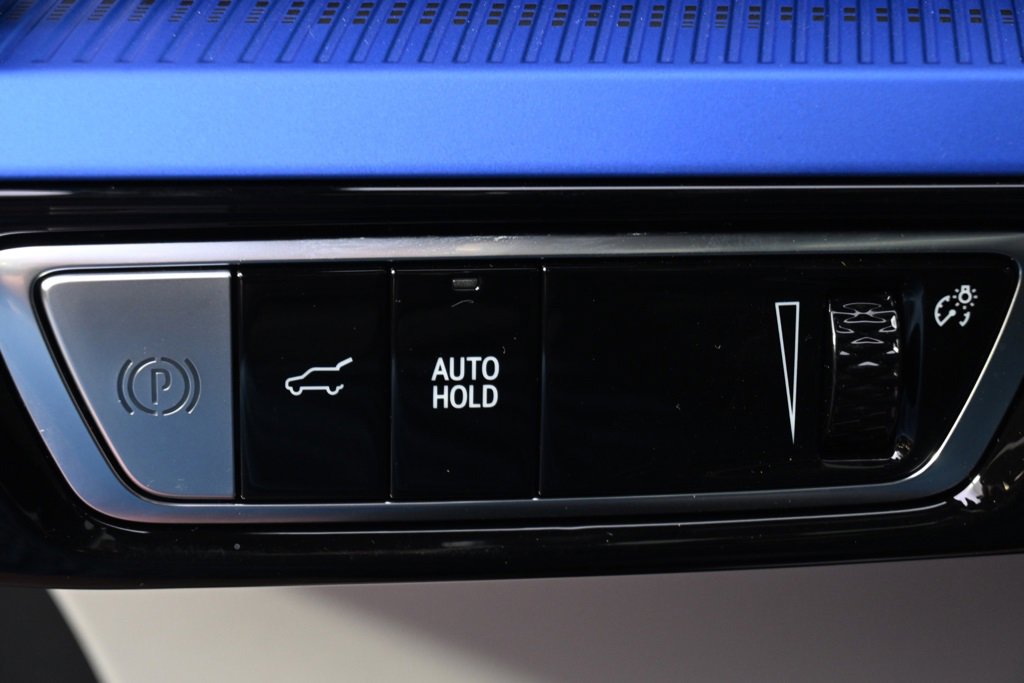 New 2025 Cadillac Optiq Luxury 1 w/ LPO, Floor Liner Package image 24