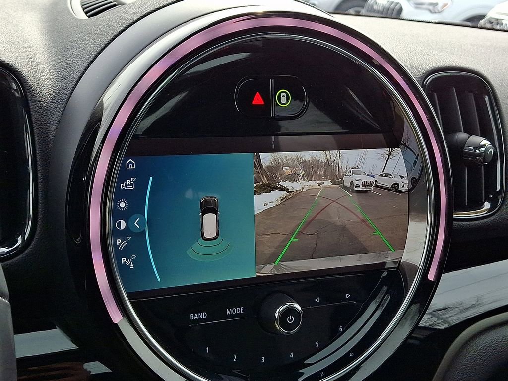 Used 2022 MINI Cooper Countryman S w/ Premium Package image 8