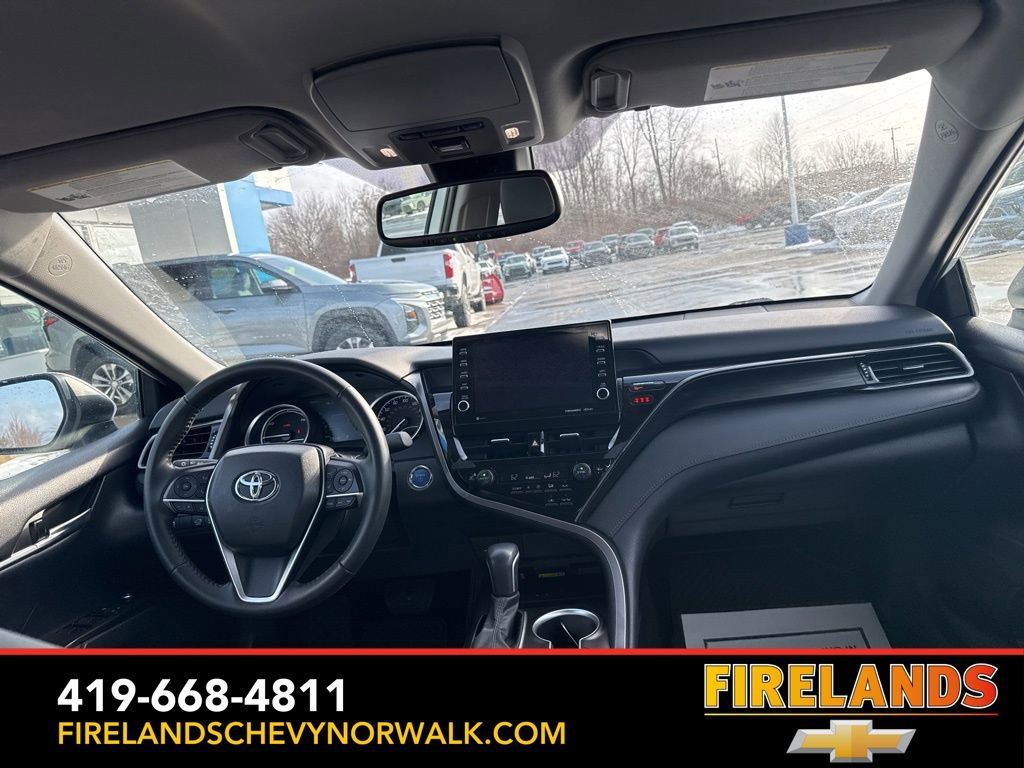 Used 2023 Toyota Camry XLE image 30