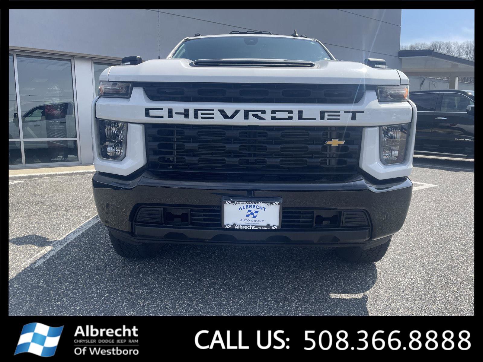 Used 2023 Chevrolet Silverado 2500 Custom w/ Custom Value Package image 8
