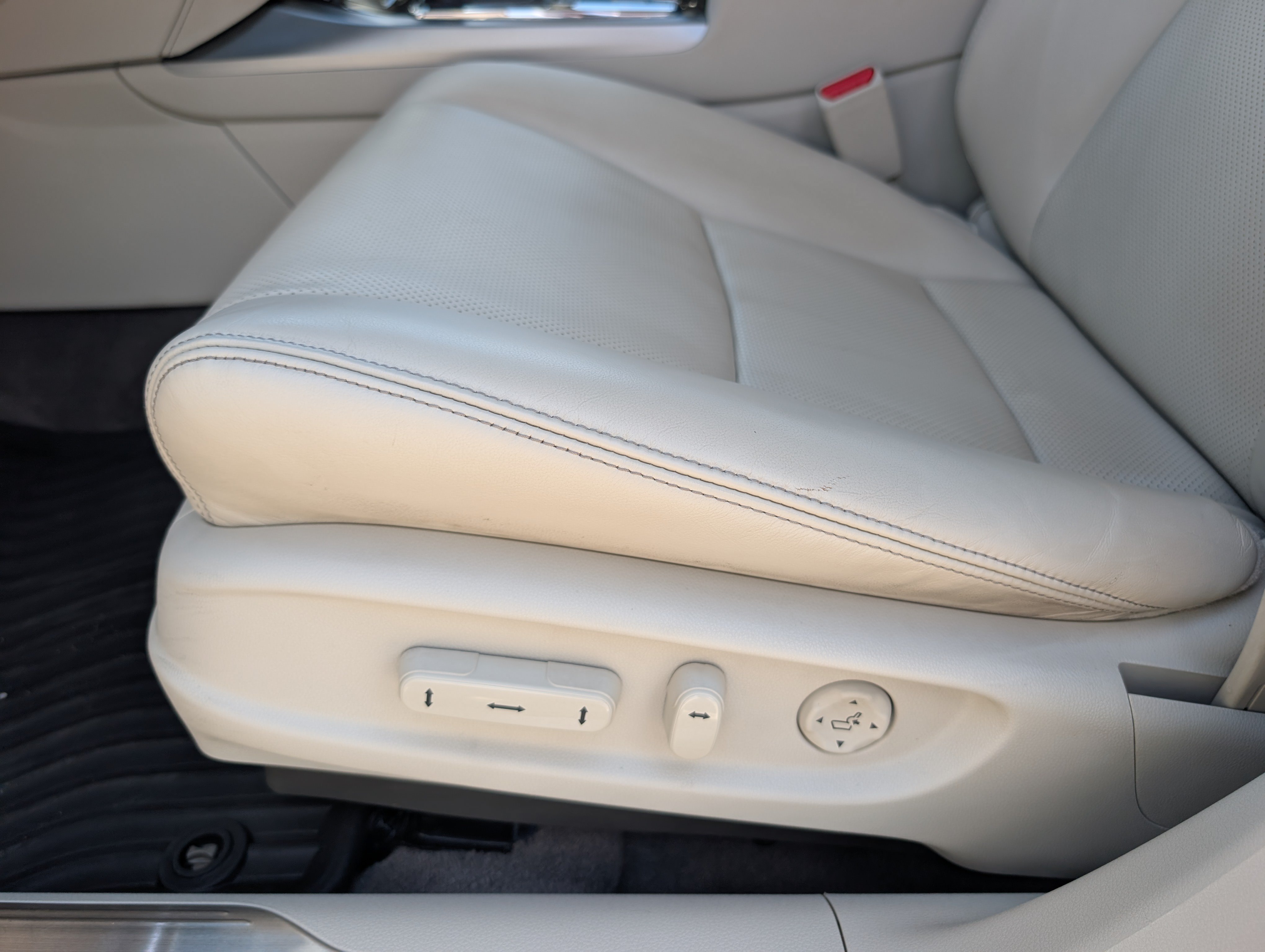 Certified 2017 Acura RLX w/ Advance Package FWD image 10