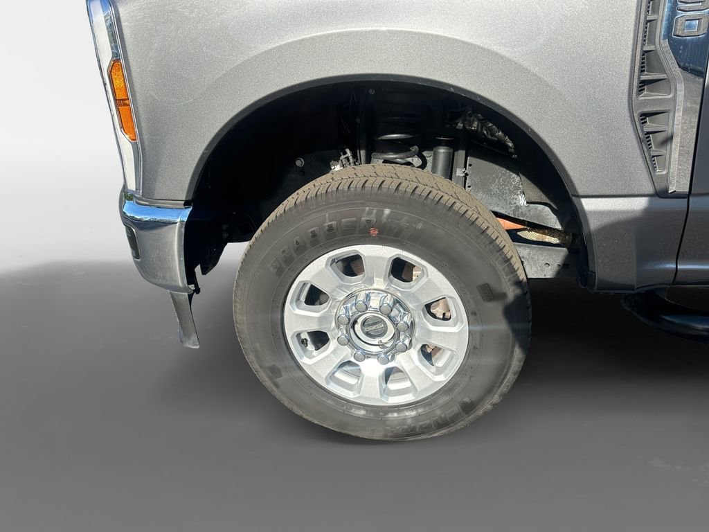 Used 2024 Ford F250 XLT image 15