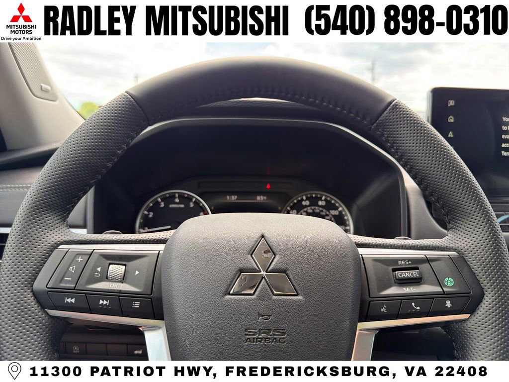 New 2026 Mitsubishi Outlander SE image 5