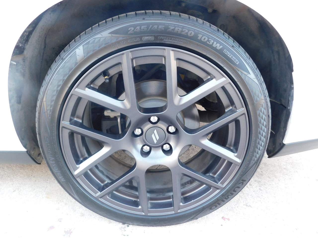 Used 2018 Dodge Challenger R/T image 22