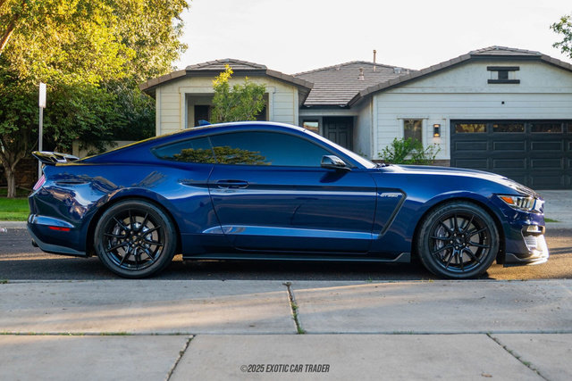 Used 2020 Ford Mustang Shelby GT350 w/ Technology Package image 9
