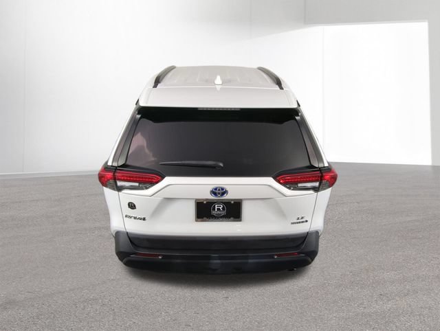 Used 2021 Toyota RAV4 LE AWD/4WD image 35