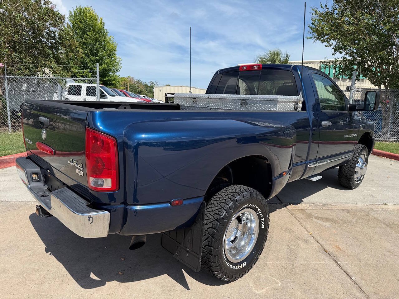 Used 2006 Dodge Ram 3500 Truck Laramie AWD/4WD image 3